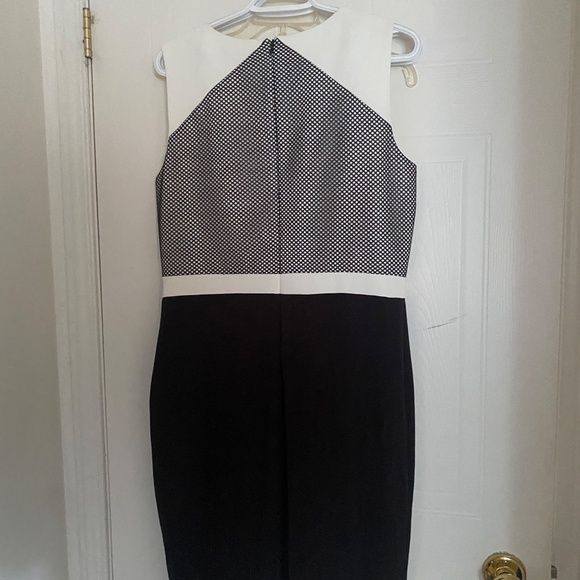 Black and white dress - Picture 2 of 5